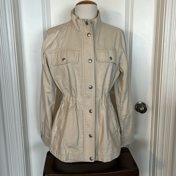 Ladies Gap Jacket - Picture 1 of 3